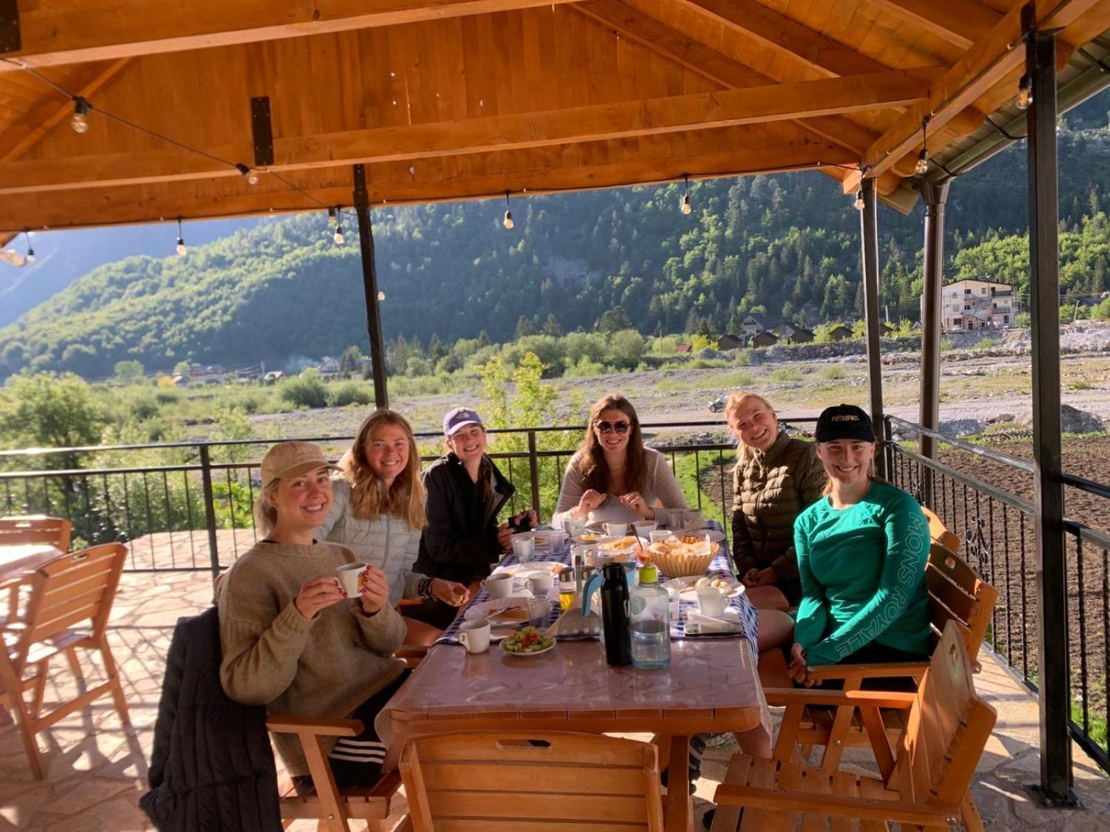 Bujtina Brahim Selimaj Bed & Breakfast Valbone Exterior photo